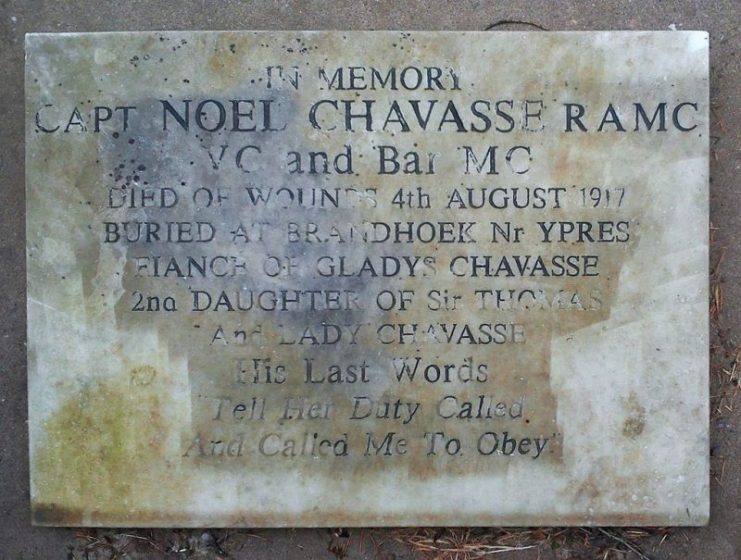 Noel’s memorial at the Chavasse family grave at Bromsgrove Photo by PicturePrince CC BY-SA 4.0
