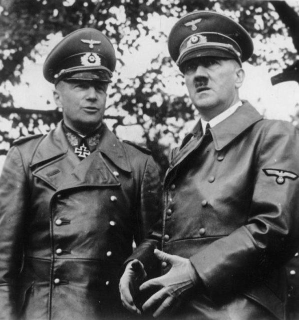 Brauchitsch with Hitler in Warsaw, October 1939.Photo: Bundesarchiv, Bild 183-2001-0706-501 / Mensing / CC-BY-SA 3.0