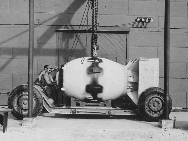 Fat Man on its transport carriage, with liquid asphalt sealant applied over the casing’s seams.