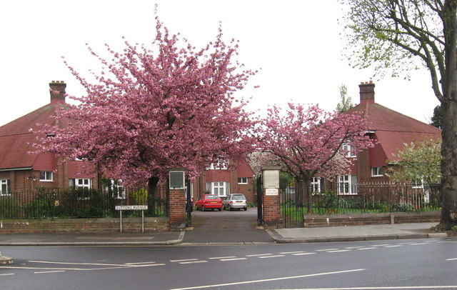 The John Cornwell Victoria Cross National Memorial cottages in Hornchurch, for needy former sailors and marines. Photo by Derek Voller CC BY-SA 2.0