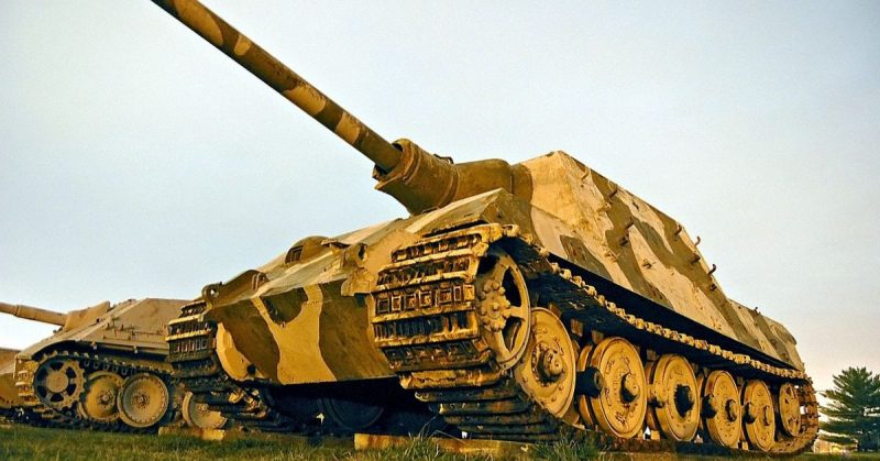 The Panzerjäger Tiger Ausf. B Jagdtiger (Sd. Kfz. 186). This photo was taken at the US Army Ordnance Museum, Aberdeen Proving Ground, MD. Photo: Galen Parks Smith / CC-BY-SA 2.0