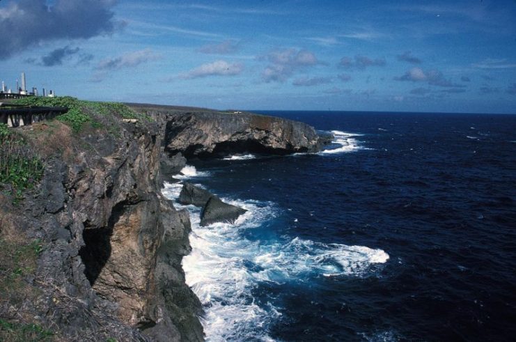 Banzai Cliff Photo by JERRYE & ROY KLOTZ MD CC BY-SA 3.0