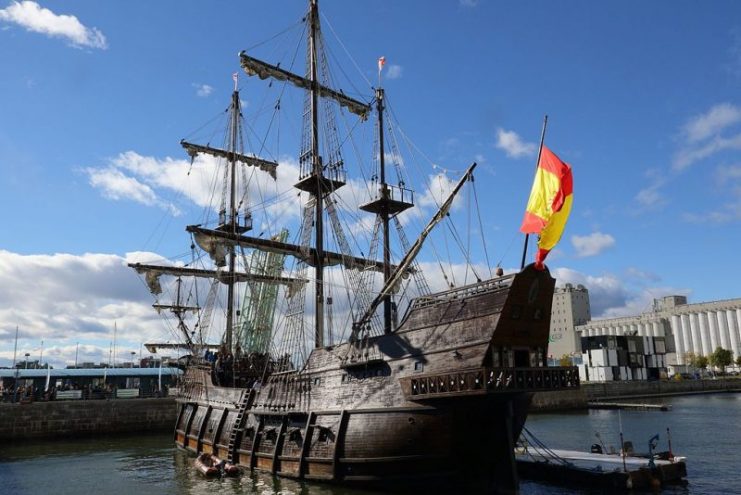 El Galeón, a 17th-century Spanish galleon replica in Quebec City in 2016. Photo: Cephas CC BY-SA 4.0
