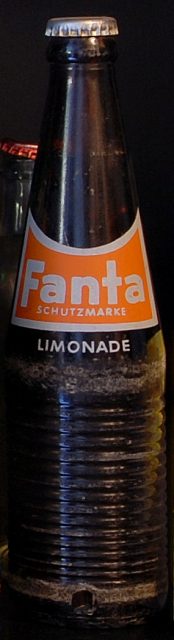 Fanta bottle from the 1970s. Loimo – CC BY-SA 3.0