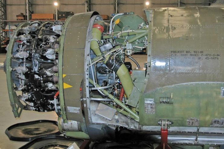 A P-47 engine with the cowling removed.
