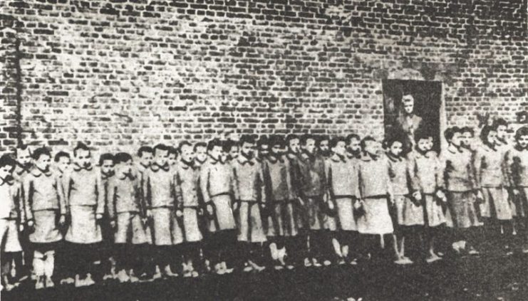 Polish children in Nazi-German labour camp in Dzierżązna near Zgierz