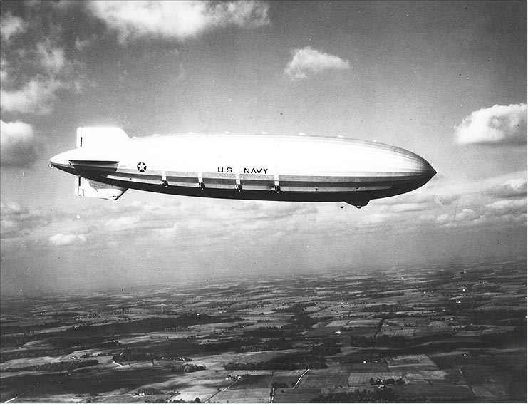 The maiden voyage of the Akron on 2 November 1931, showing her four starboard propellers. The engines’ water reclaiming devices appear as white strips above each propeller. The emergency rear control cabin is visible in the lower fin.