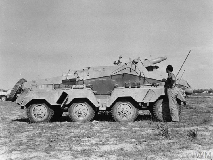 Sd Kfz 233 armored car