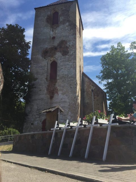 Five soldiers are buried after being reported missing almost 74 years ago. They were recovered by members of the NGO Legenda.