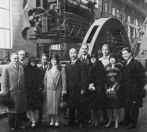 Chinese Minister Chiang Tso-pin and entourage visiting a German factory
