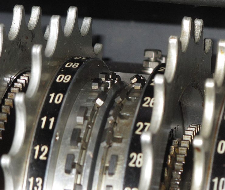 Close-up of the cams on wheels 9 and 10 of the Lorenz SZ42 showing their raised (active) and lowered (inactive) positions. An active cam reversed the value of a bit (0→1 and 1→0). Photo: TedColes CC BY-SA 4.0