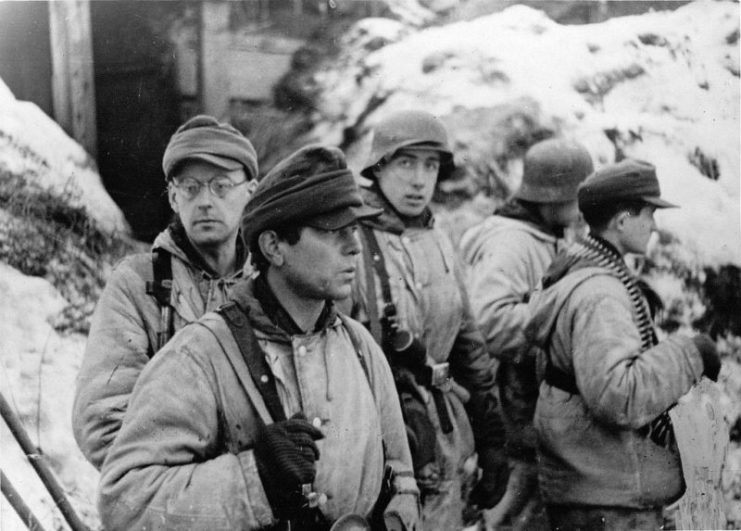 German Soldiers in Courland early 1945. Picture: Bundesarchive.