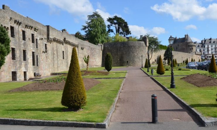 Castle Hennebont Ramparts dpt Morbihan