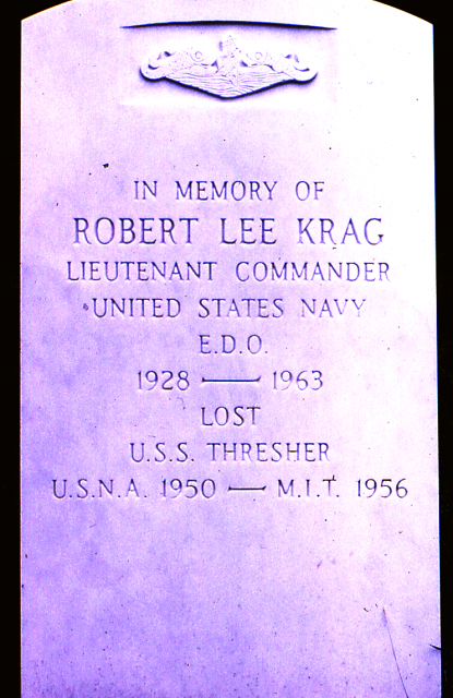 Memorial stone for a lost USS Thresher sailor, Arlington National Cemetery, July 1967.Photo: EditorASC CC BY-SA 3.0