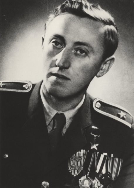 Submachine gunner, Antonín Sochor, Hero of the Soviet Union.