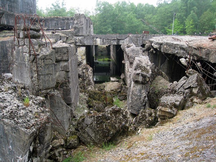 The destroyed remains of the fortified train station at the Watten V-2 launch site.Photo: Prioryman CC BY-SA 4.0