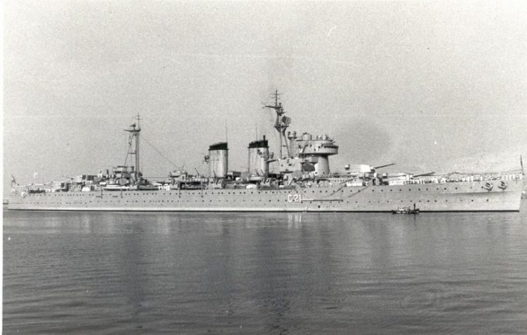 The Spanish heavy cruiser Canarias moored in Almeria. Photo: Jose María Gonzalez CC BY-SA 3.0