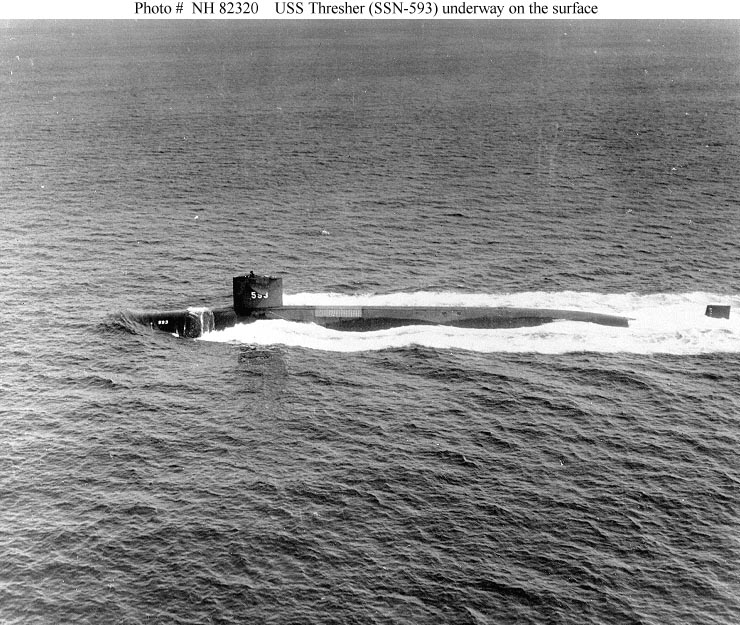 USS Tresher (SSN-593) underway on the surface