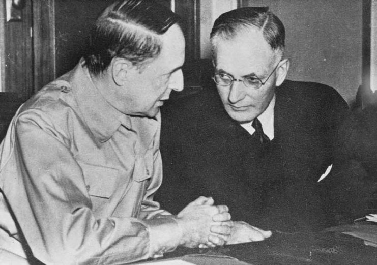 General Douglas MacArthur and Australian Prime Minister John Curtin.