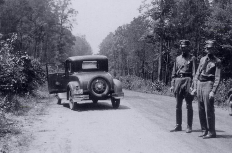 “The Trail’s End” was on a road deep in the piney Louisiana woods. 32°26′28.21″N 93°5′33.23″W