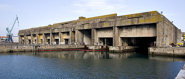 The U-Boat pens at La Rochelle.Photo: Pep.per de Ré CC BY-SA 2.5