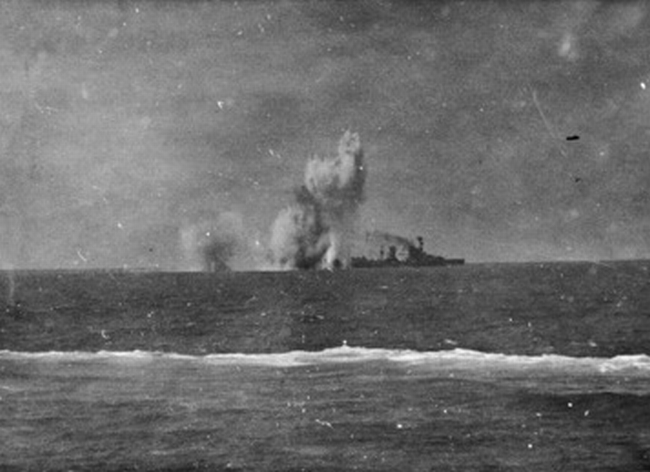 Bombs from a Japanese aircraft falling near the Dutch light cruiser Java in the Gaspar Strait east of Sumatra, Dutch East Indies, on 15 February 1942.