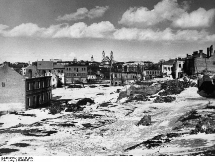 Minsk after the bombing. Bundesarchiv, Bild 141-2020 / CC-BY-SA 3.0