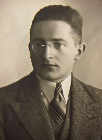 Marian Rejewski, probably 1932.Photo courtesy of Janina Sylwestrzak, Rejewski’s daughter, CC BY-SA 2.5.