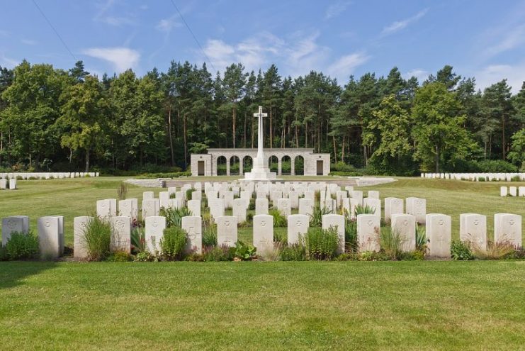 The Berlin War Cemetery of Commonwealth War Graves. Source: © A.Savin – CC BY-SA 3.0