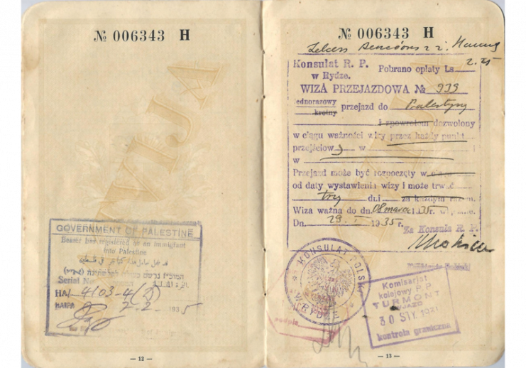 Sample visa issued by consul Konstanty Rokicki in Riga, 1935, and used for transiting to British Palestine.Photo: Huddyhuddy CC BY-SA 4.0