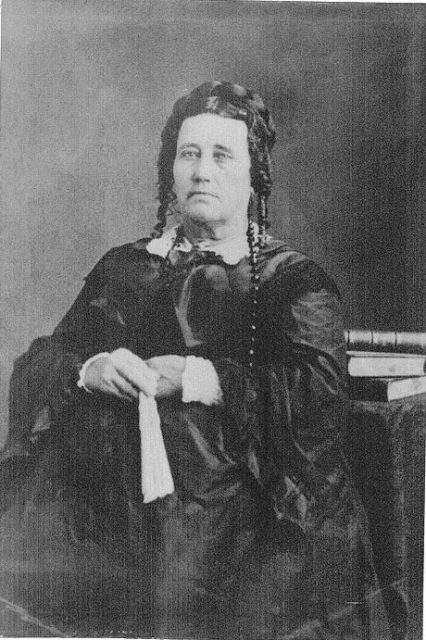 Susanna Dickinson survived the Battle of the Alamo. Santa Anna sent her to spread word of the Texian defeat to the Texas colonists.