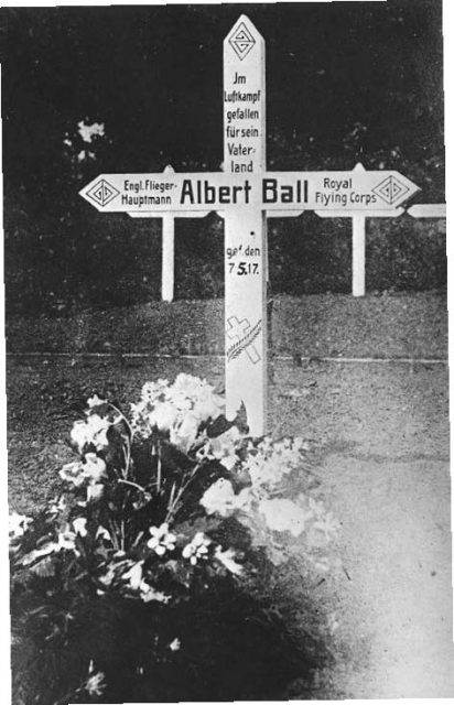 The original German marker erected at Ball’s grave in Annoeullin