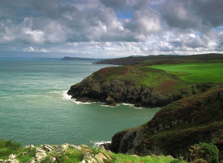 Carregwastad Head, near Fishguard, Pembrokeshire, the landing site for the 1797 French invasion of Wales.Photo: RATAEDL CC BY-SA 2.0