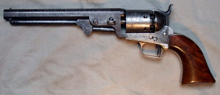 Early Colt Navy Mod 1851, Second Model squareback trigger guard. Photo: Hmaag / CC BY-SA 3.0