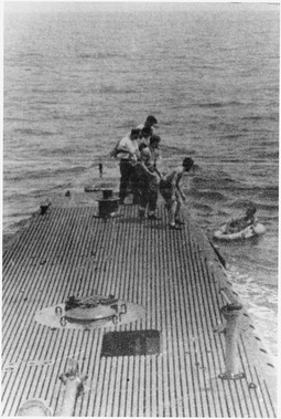 Crewmen of the submarine USS Finback rescue Bush