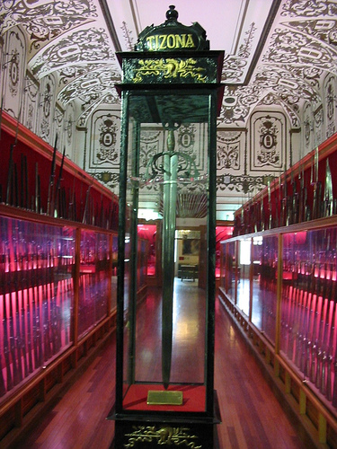 “Tizona”, the sword attributed to El Cid, on exhibit in the Army Museum of Madrid .