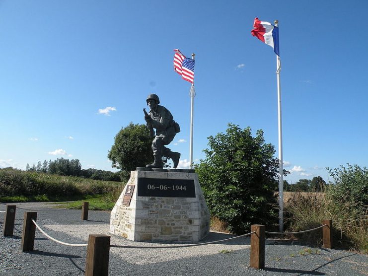 Memorial of Richard Winters at Utah Beach.Photo: Chatsam CC BY-SA 3.0