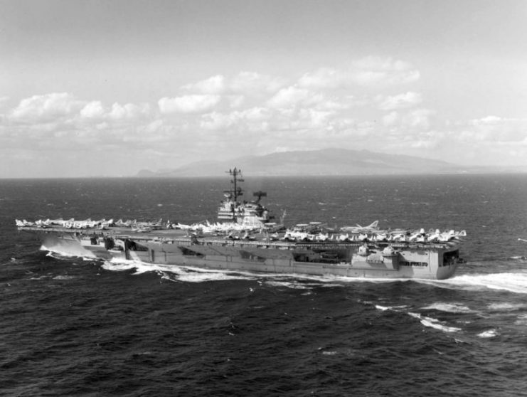 USS Ranger (CVA-61) off Hawaii in 1967