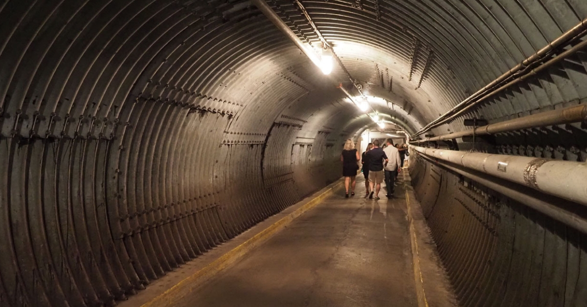 Blast tunnel entrance. The Diefenbunker underground nuclear bunker complex near Ontario, Canada.

Picture By: Geoff Moore/www.thetraveltrunk.net