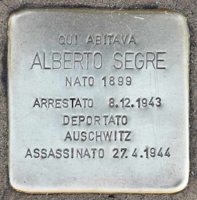 Stolperstein for Alberto Segre, father of Liliana. Christian Michelides CC BY-SA 4.0