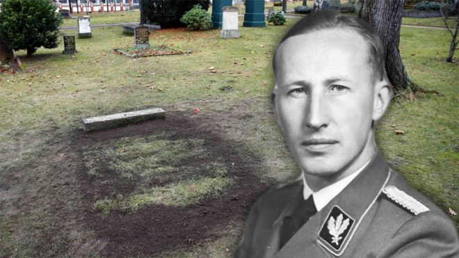 Berlin police are trying to find out who opened the unmarked grave of SS officer Reinhard Heydrich,