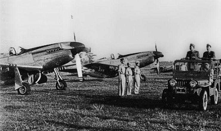 Photo above shows the typical show of Third World Armies in their first years of Independence. The Jeep with the whitewall tires is most likely about the only machine that is serviceable in this photo! The P-51 Mustangs depicted on the ground are believed being ‘temporarily out of service´. Some were capable to fly for the yearly “Low fly-past Parade”. No problem, it gave them time to keep the whitewall tires on the running vehicles in a shiny state!