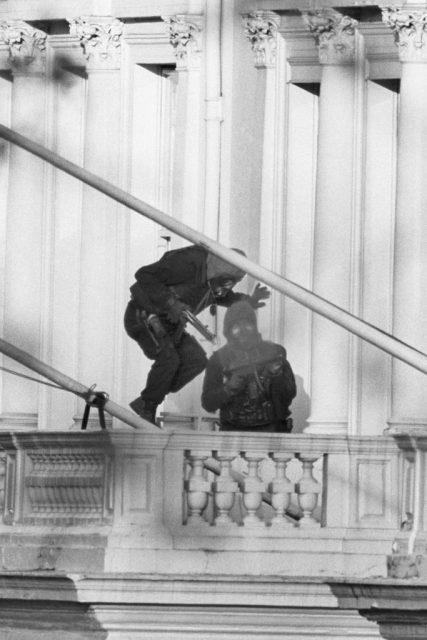 Members of the Special Air Service (SAS) enter the Iranian Embassy May 5, 1980, to end a six day siege in Central London. Nineteen hostages were rescued, and three gunmen shot dead. (Photo by PA Images via Getty Images)