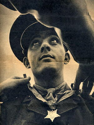 John Basilone awarded the Medal of Honor 1943