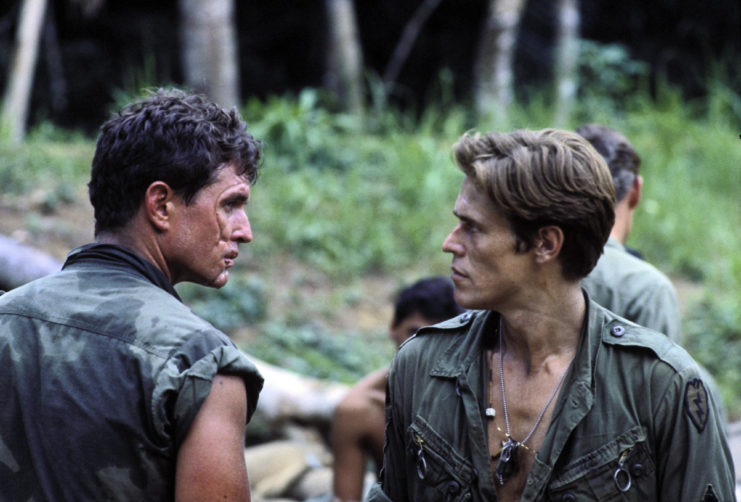Tom Berenger and Willem Dafoe as Staff Sgt. Bob Barnes and Sgt. Elias in 'Platoon'
