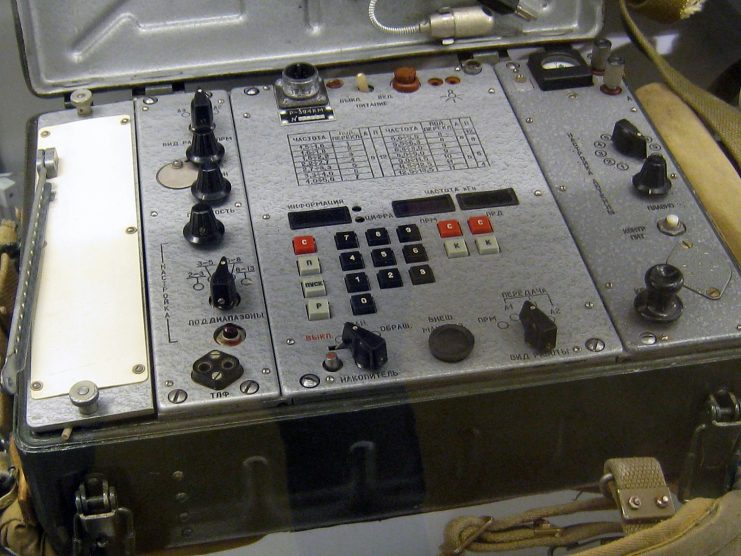 Soviet Spy Radio. Bunkerfunker CC BY-SA 3.0