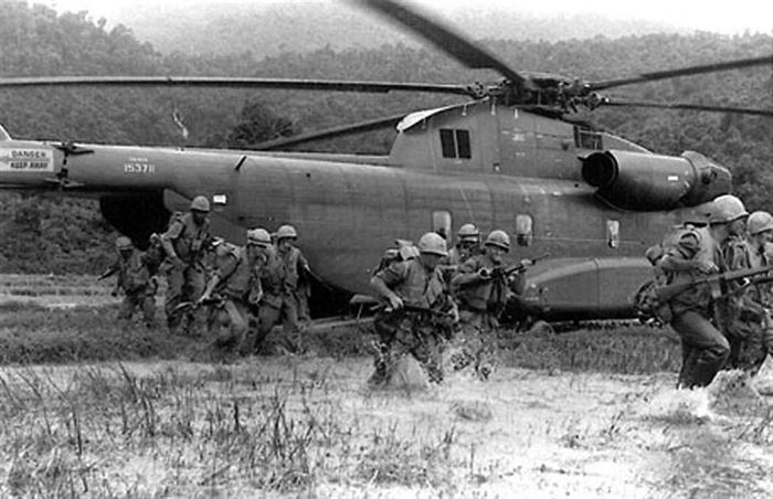 Marine grunts in Vietnam exit their transportation, a CH-53A Sea Stallion with Marine Heavy Helicopter Squadron 463. DoD Photo National Archive