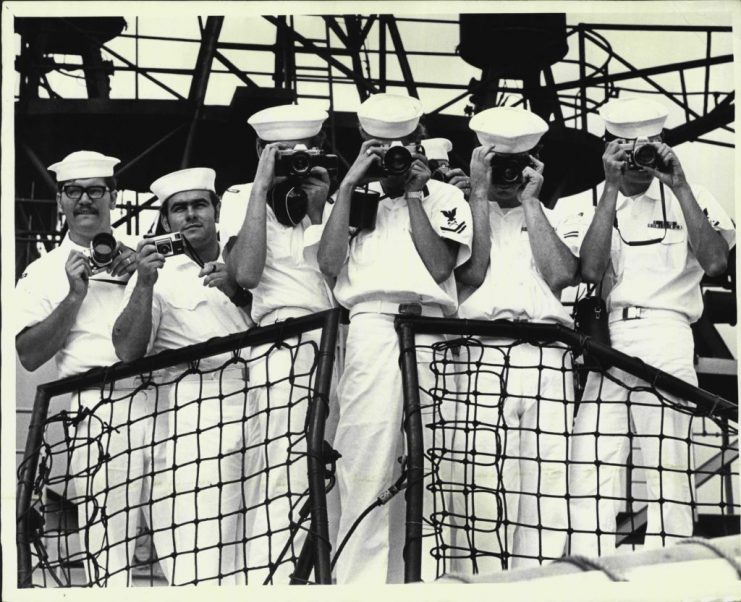 Arrival of American Destroyer USS Orleck.Members of the crew lining the deck going mad with their camera’s. January 28, 1972. (Photo by Antony Matheus Linsen/Fairfax Media via Getty Images).