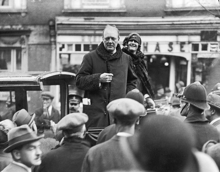 British Prime Minister Winston Churchill (1874 – 1965) and his wife Clementine (1885 – 1977) in London during the 1924 election campaign. He was later elected Conservative MP for Epping. (Photo by Hulton Archive/Getty Images)