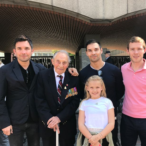 (L-R) Kenneth Shepherd, Ken Sumner, Charles Shepherd, Issy Shepherd and Warwick Shepherd